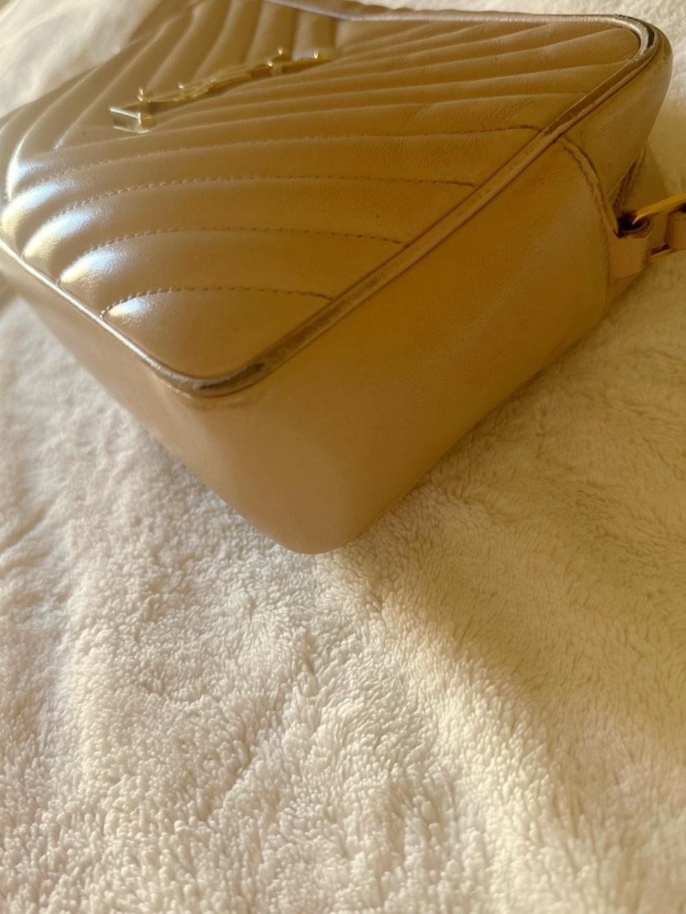 Saint Laurent Lou Camera Bag - Picture 4 of 8